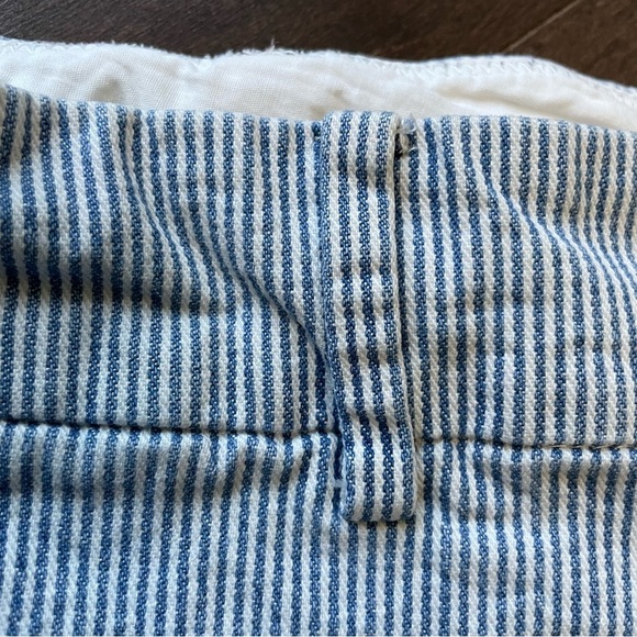 Club Monaco Blue & White Striped Women's Size 6 Shorts - Picture 2 of 11